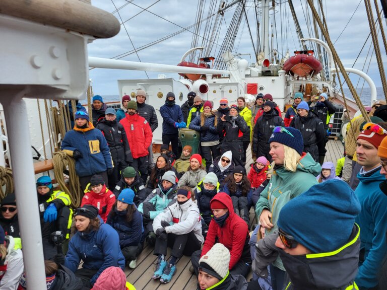 Eines von vielen Treffen auf dem Deck